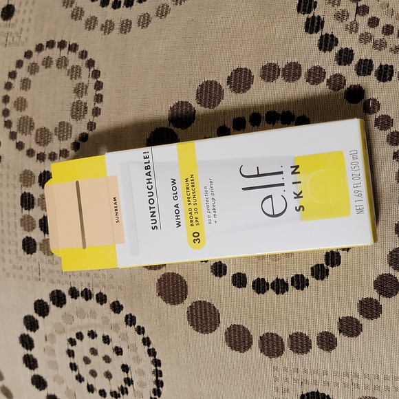 Elf Cosmetics Suntouchable Whoa Glow Sunscreen & Makeup Face Primer SPF 30 50ml - Picture 5 of 9